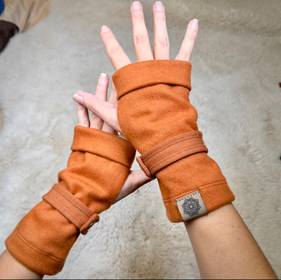 Fleecy Fingerless Gloves